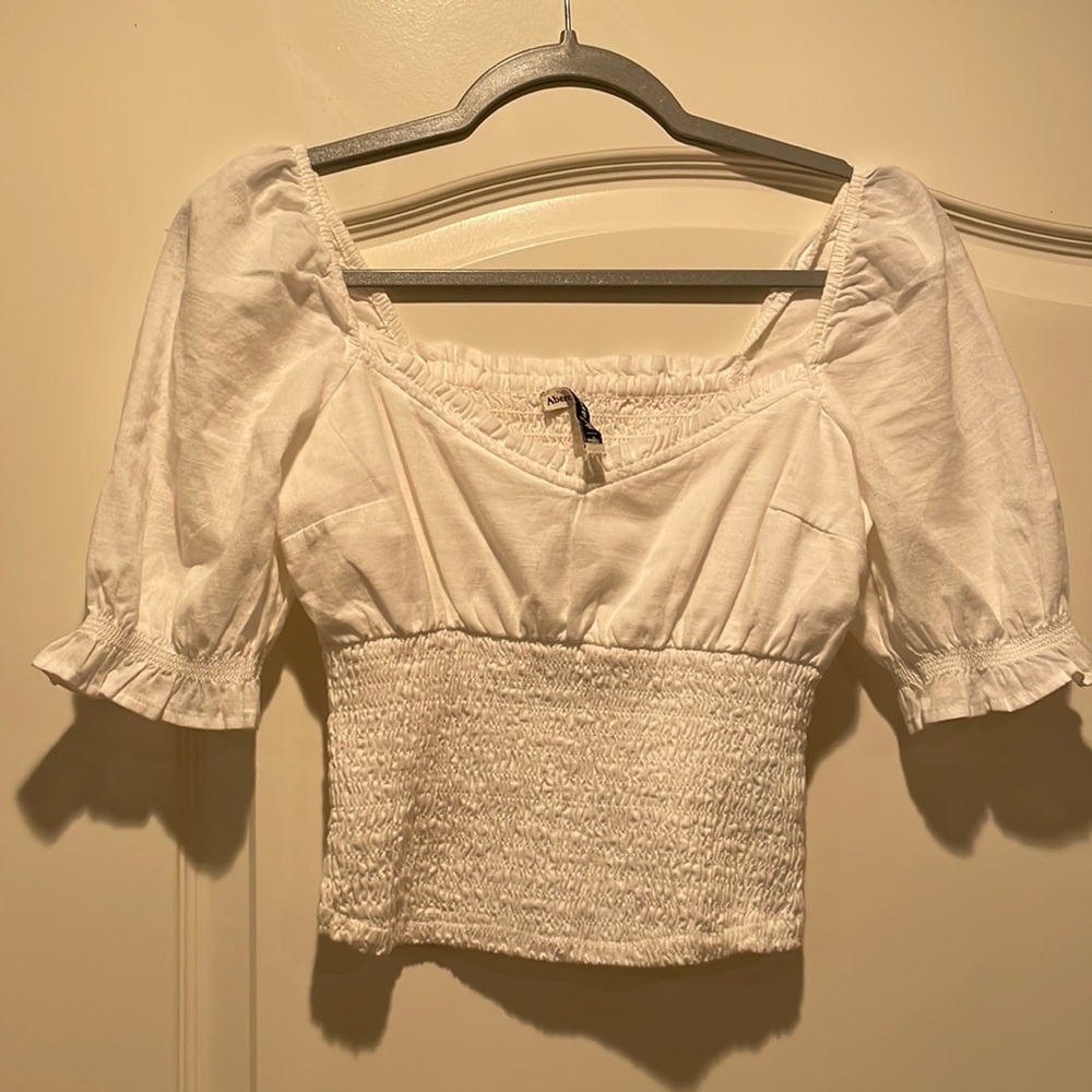 Abercrombie and Fitch white flutter sleeve top